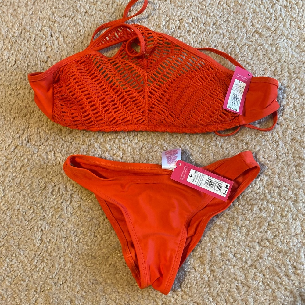 Brand New criss cross 2pcs swim suit